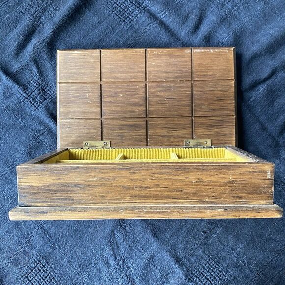 Vintage 70’s Wooden Trinket Jewelry Box. Corduroy Lining. Hinged Lid. 8” x 5” - Picture 8 of 13